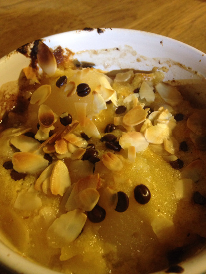 Pear gratin with almond cream